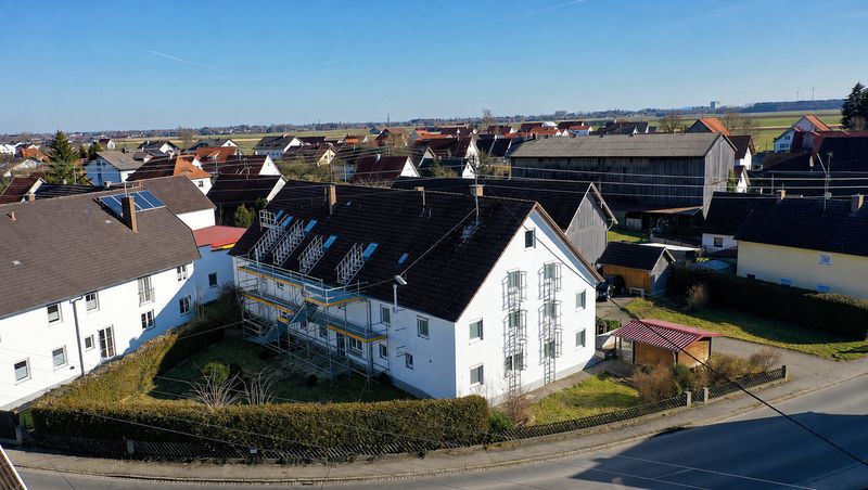 8% Rendite ! Mehrfamilienhaus in zentraler Lage in Hiltenfingen